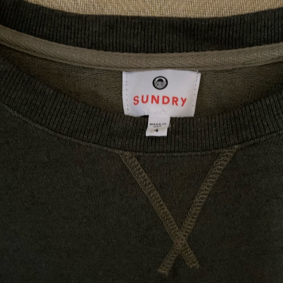 Sundry Green Oversized Dolman Sleeve Sweater Size 4 (M/L). - Picture 2 of 4